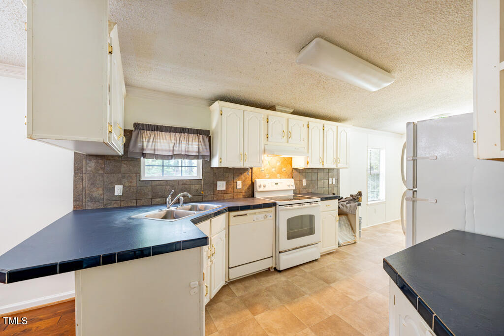 4800 Rabbit Run Drive Haw River, NC 27258 - Photo 12 of 33 NZ8_5326-HDR