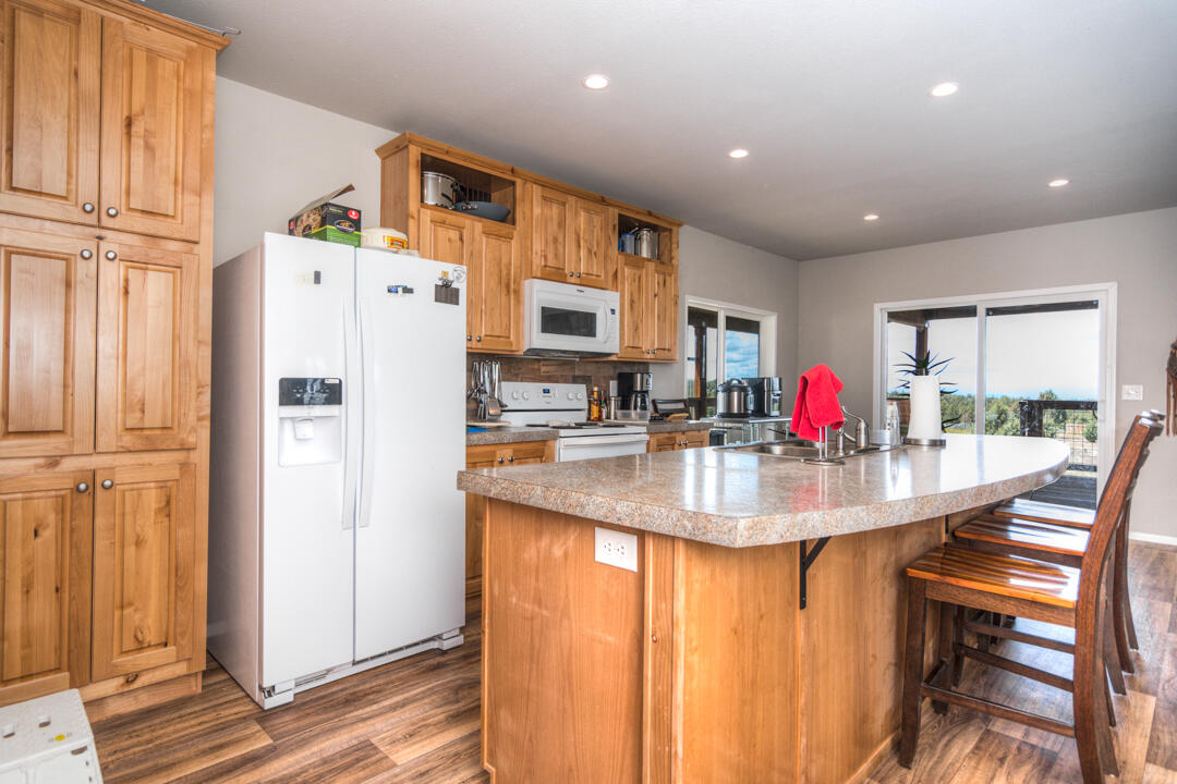 4786 Southeast Moki Road Prineville, OR 97754 - Photo 10 of 65 Moki Rd SE 4786 (7 of 62)