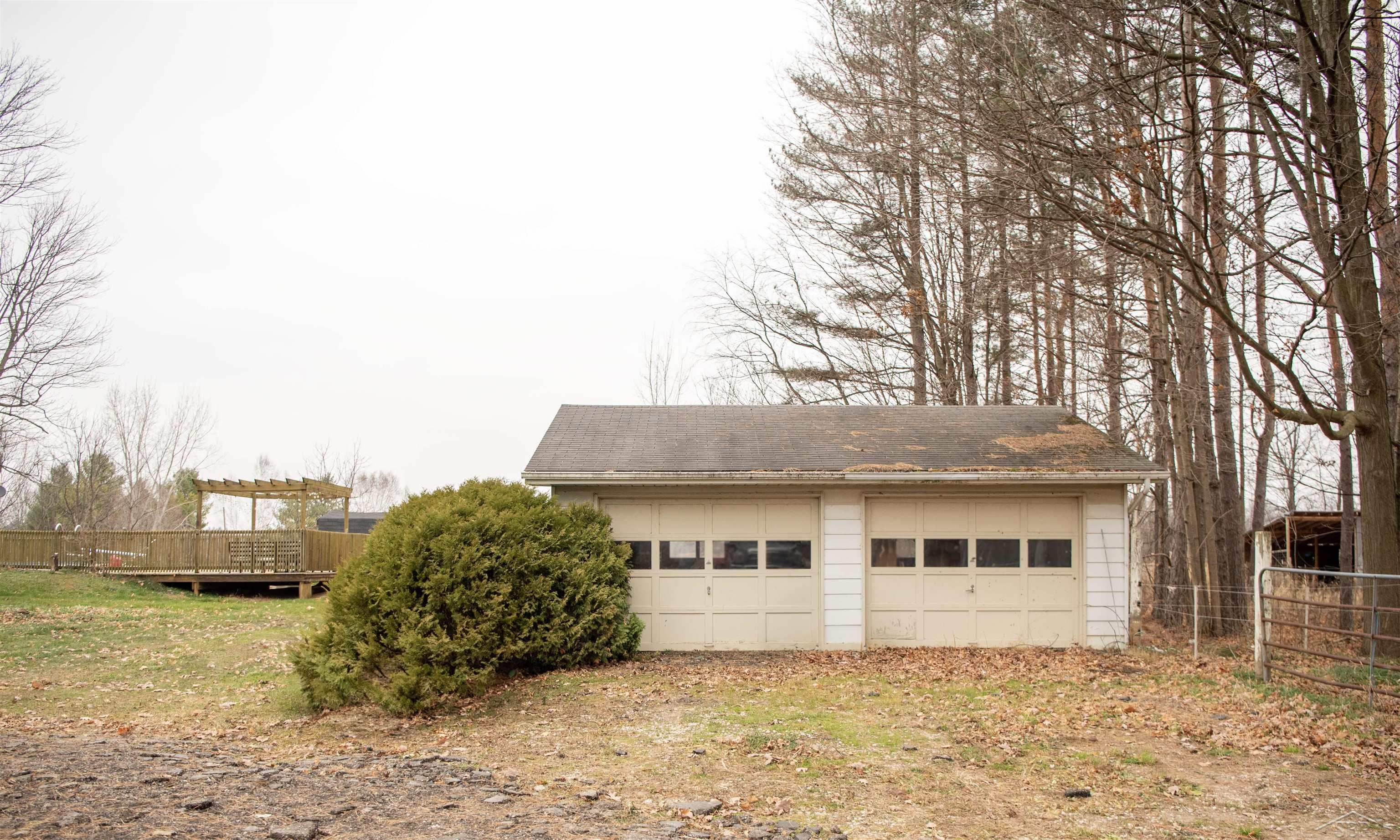7115 East Farrand Road Millington, MI 48746 - Photo 26 of 31 50162851-e338f8fa-b54f-43f3-9ea9-c0ba86c096be.JPG