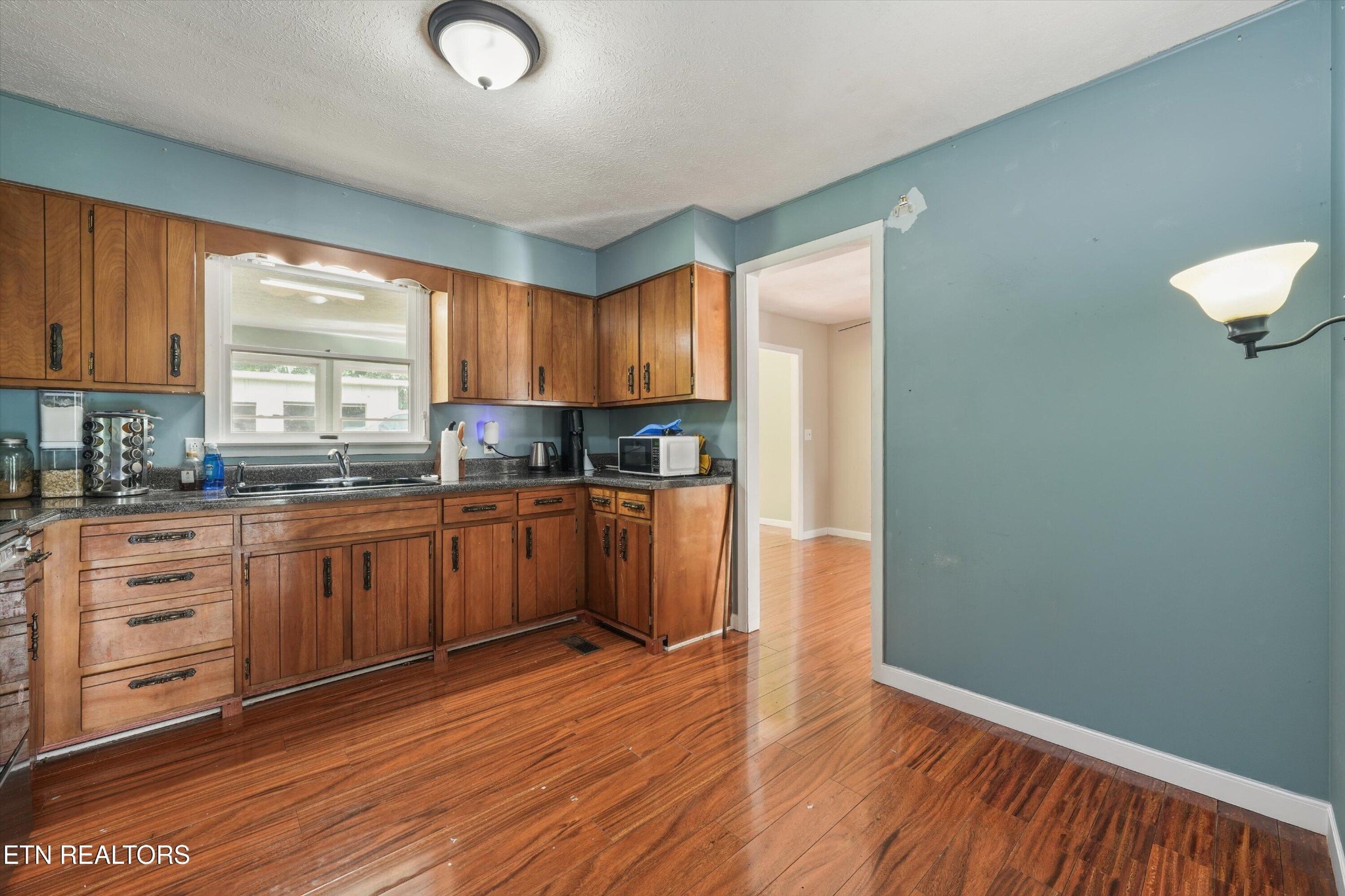 1696 Clouds Road Tazewell, TN 37879 - Photo 13 of 32 Gallery Image 13