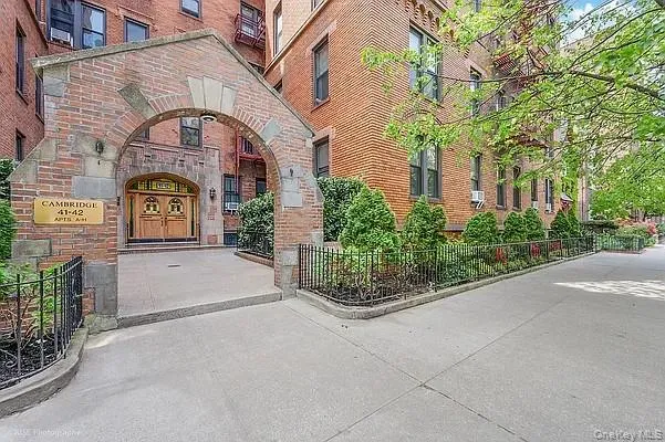 $375,000 | 41-42 42nd Street, Unit E4 | Sunnyside