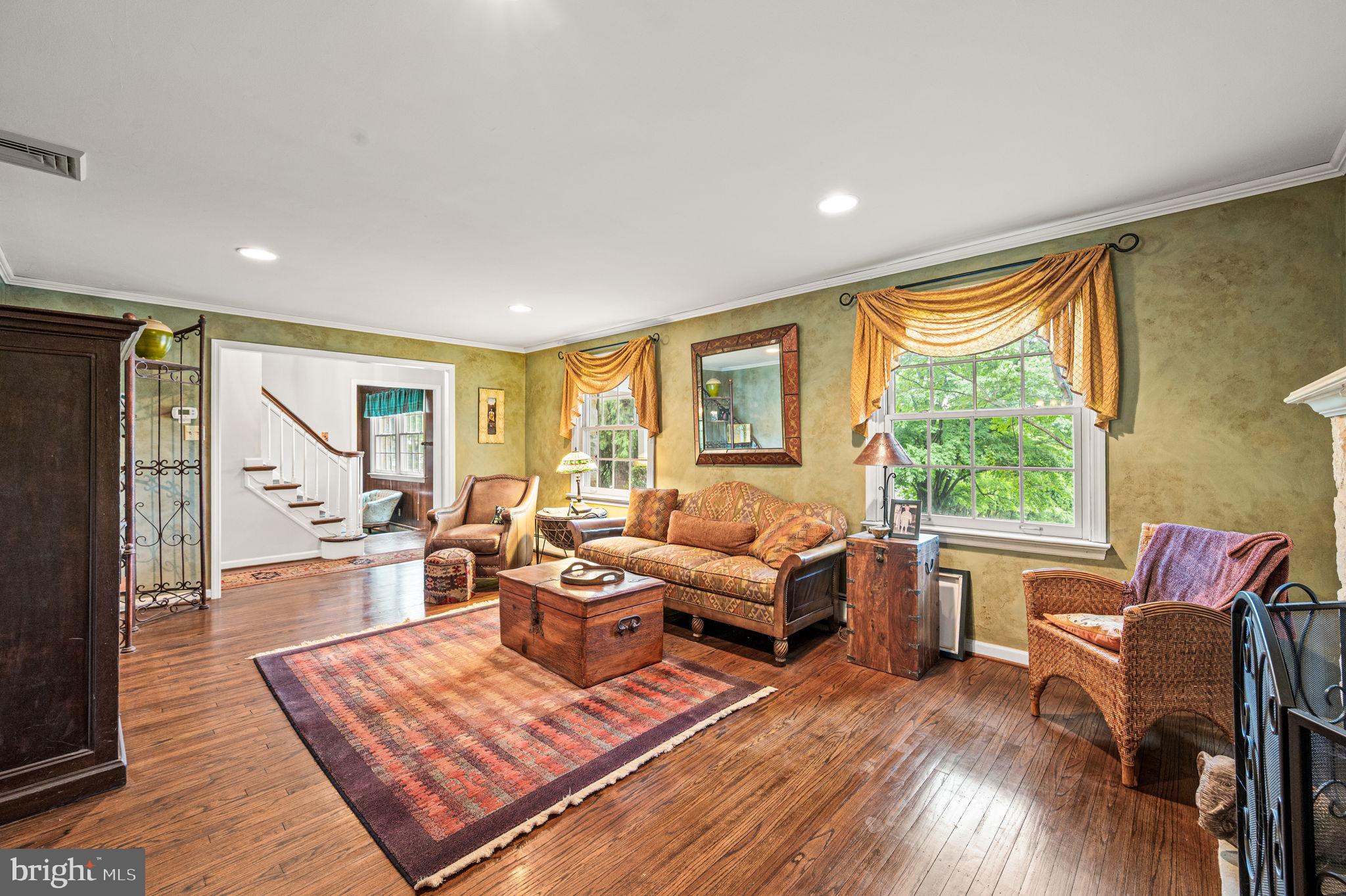 905 Warrior Road Malvern, PA 19355 - Photo 15 of 42 Family Room