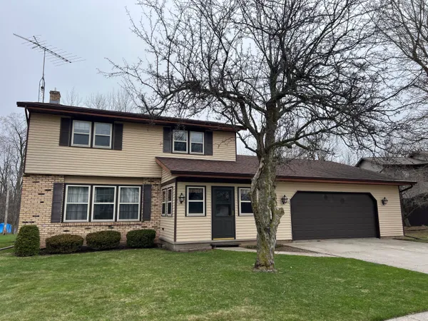 $289,900 | 1905 Knuell Street, Manitowoc, WI 54220