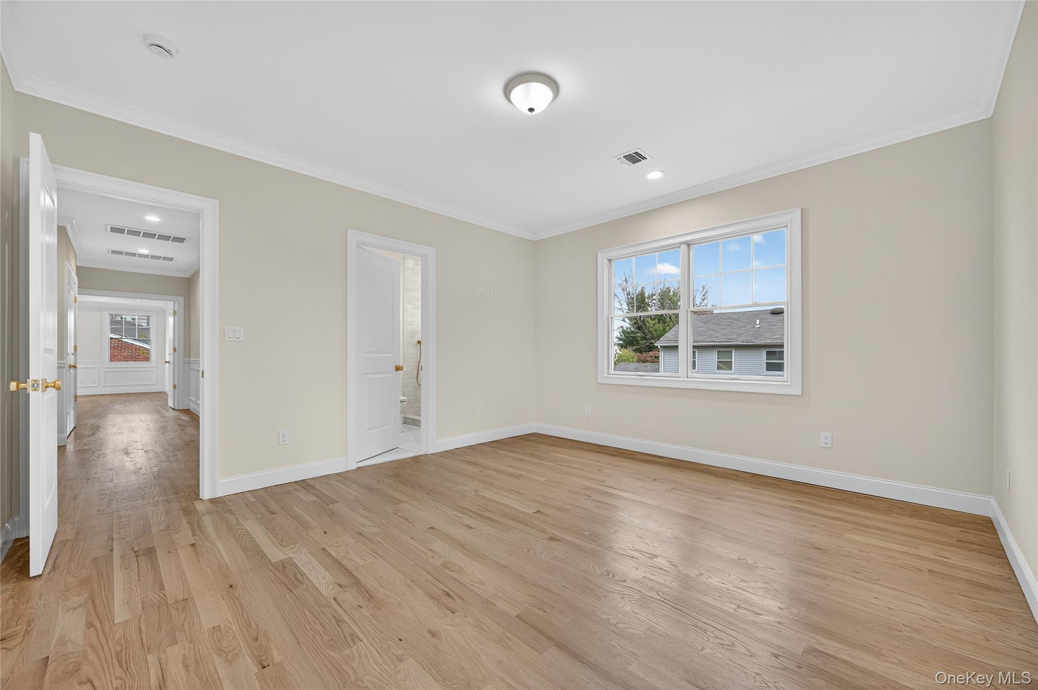 229 Brixton Road Garden City, NY 11530 - Photo 27 of 40