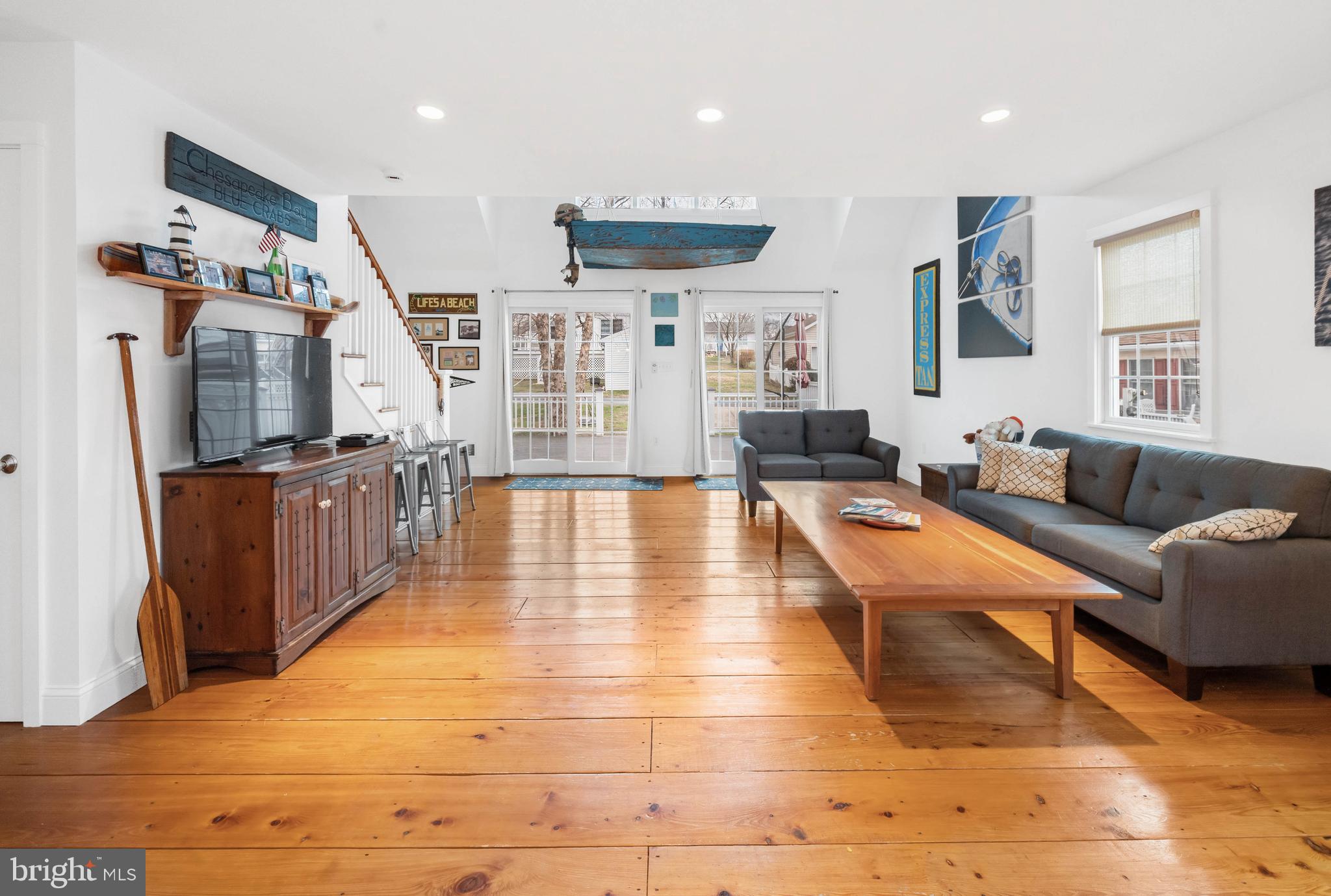 38 Virginia Avenue Earleville, MD 21919 - Photo 22 of 60 a living room with furniture and a flat screen tv