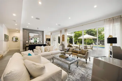 $4,750,000 | 3901 Kumquat Avenue, Miami, FL 33133