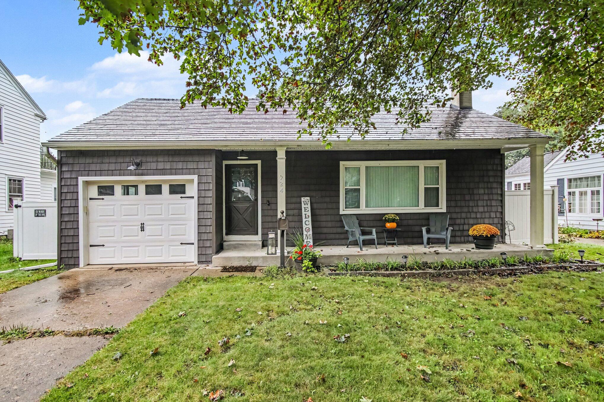 724 Crescent Road Jackson, MI 49203 - Photo 23 of 25 002_file_6442