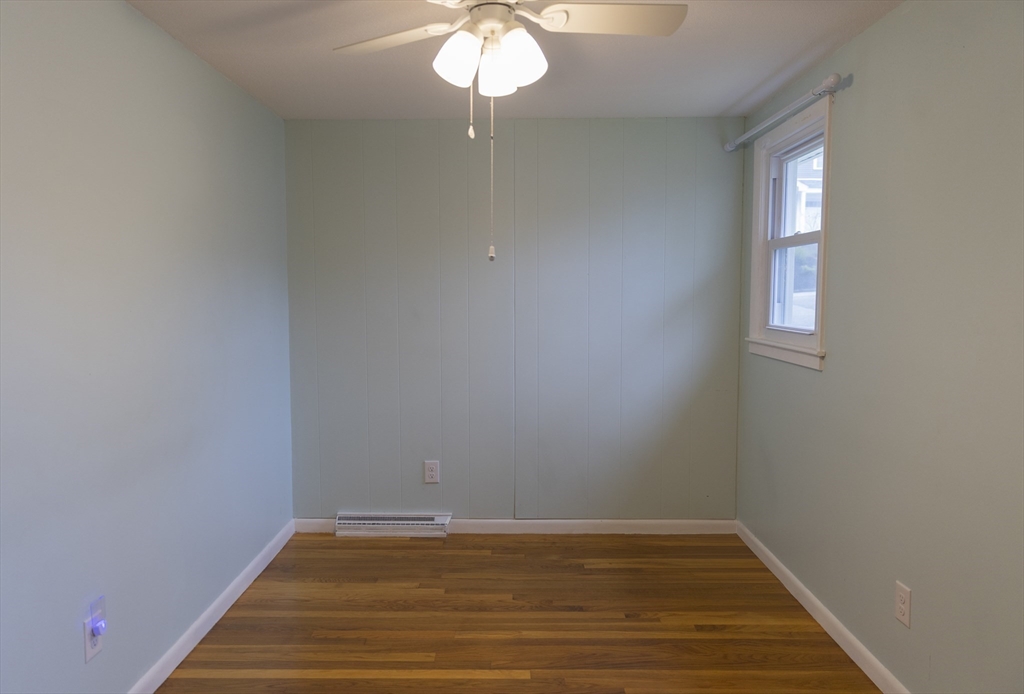 28 Gordon Street Worcester, MA 01604 - Photo 13 of 29