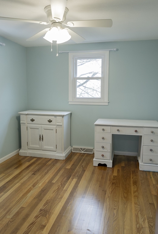 28 Gordon Street Worcester, MA 01604 - Photo 15 of 29