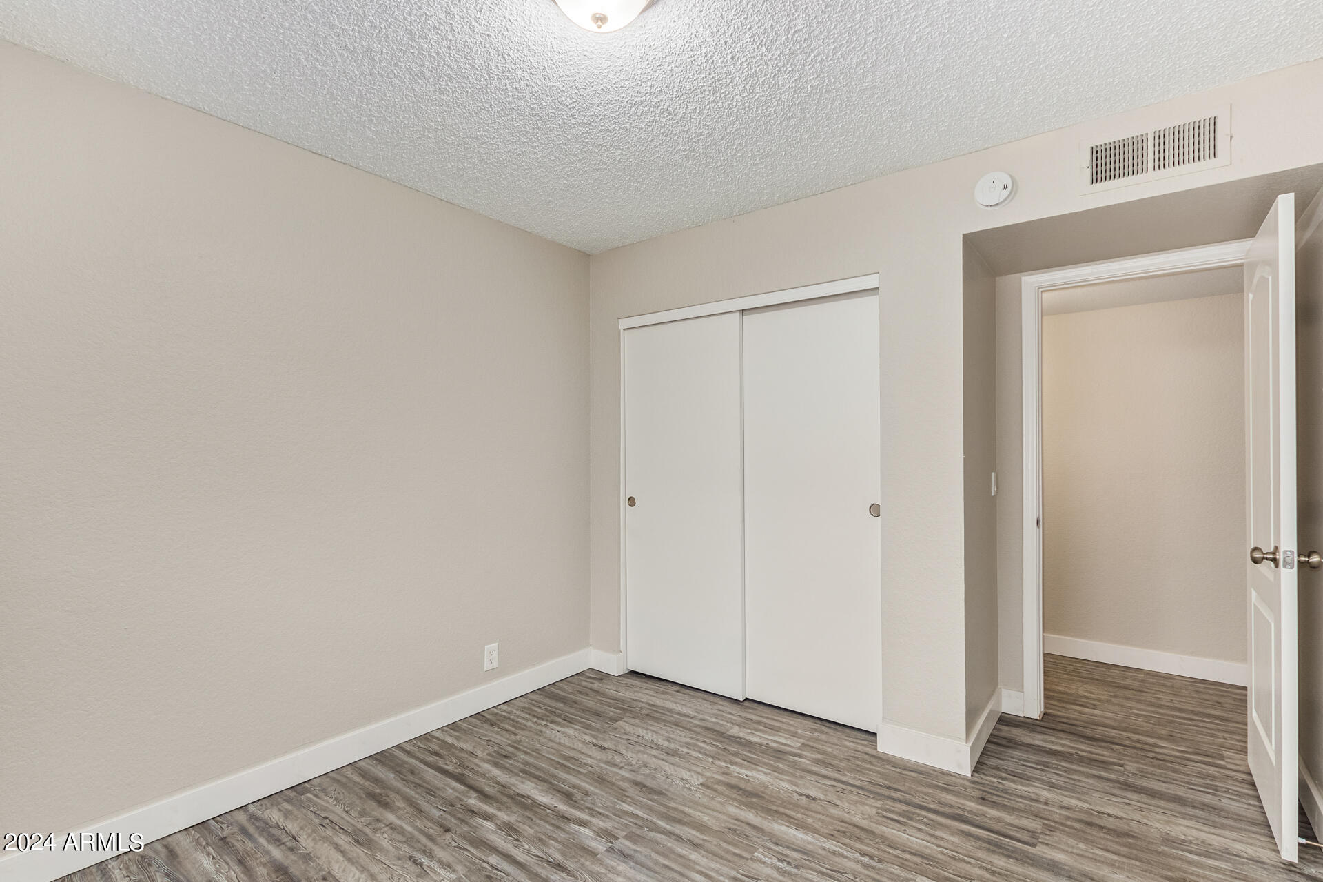 534 East Marco Polo Road Phoenix, AZ 85024 - Photo 17 of 25