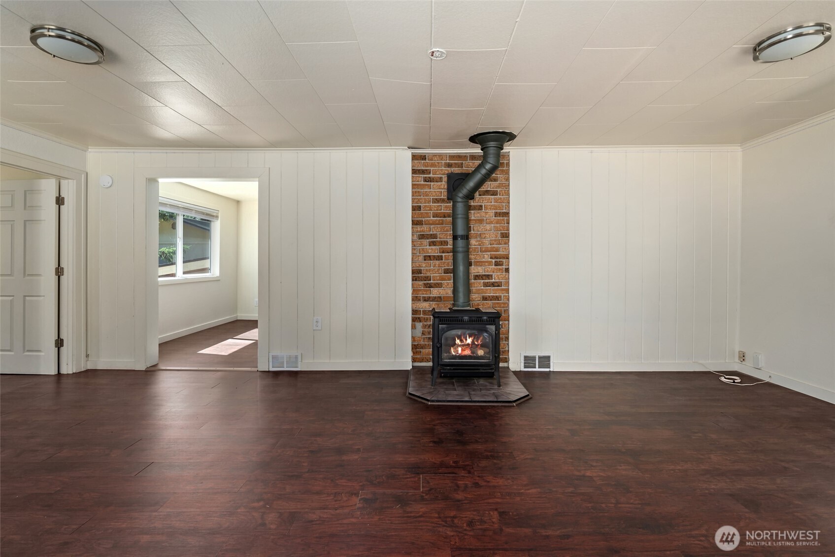 6350 South Brighton Beach Road Clinton, WA 98236 - Photo 8 of 36