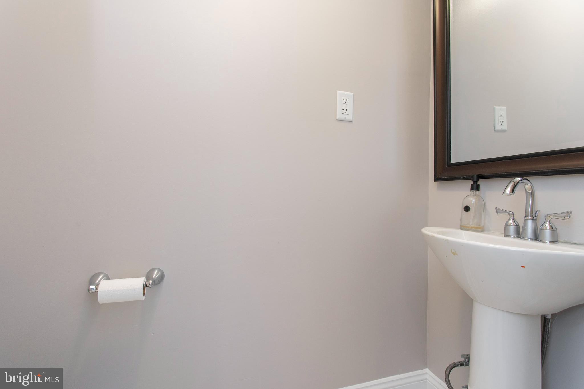 106 Heatherwood Road Havertown, PA 19083 - Photo 12 of 38 Powder Room