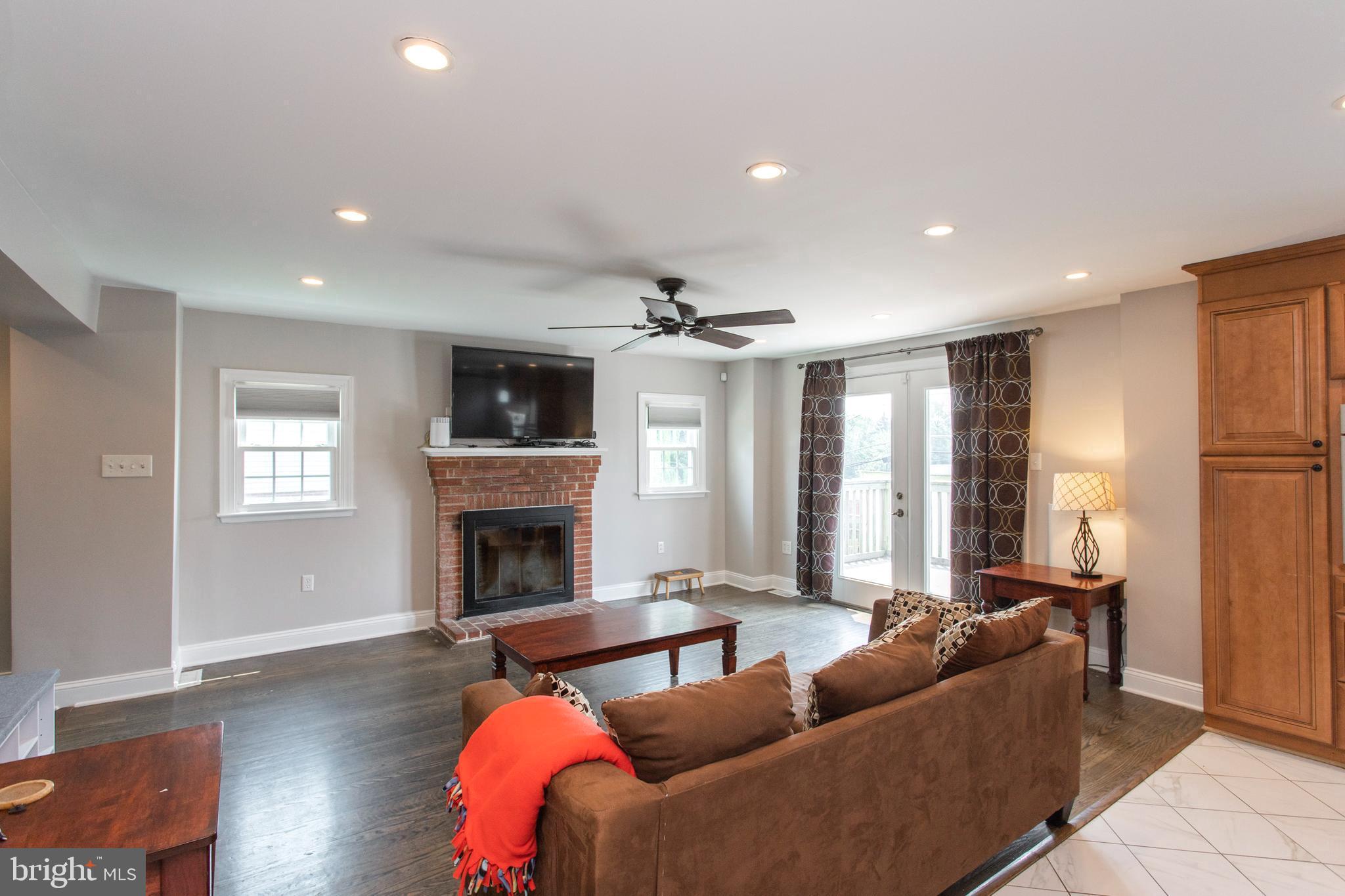 106 Heatherwood Road Havertown, PA 19083 - Photo 15 of 38 Family Room