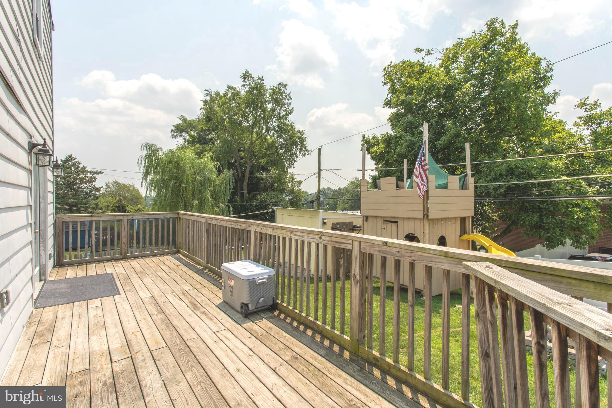 106 Heatherwood Road Havertown, PA 19083 - Photo 22 of 38 Deck