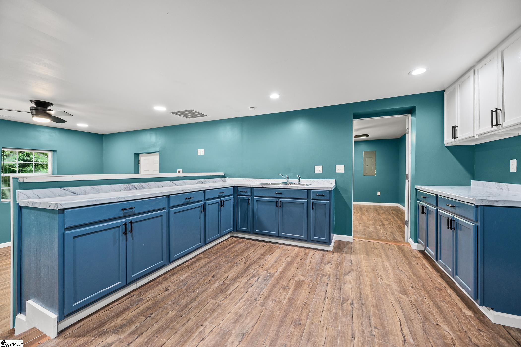 135 Harris Road Pickens, SC 29671 - Photo 7 of 35