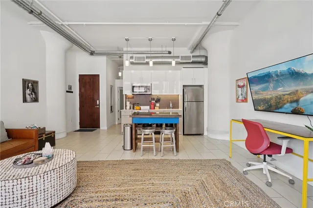 $475,000 | 939 South Broadway, Unit 203, Los Angeles, CA 90015