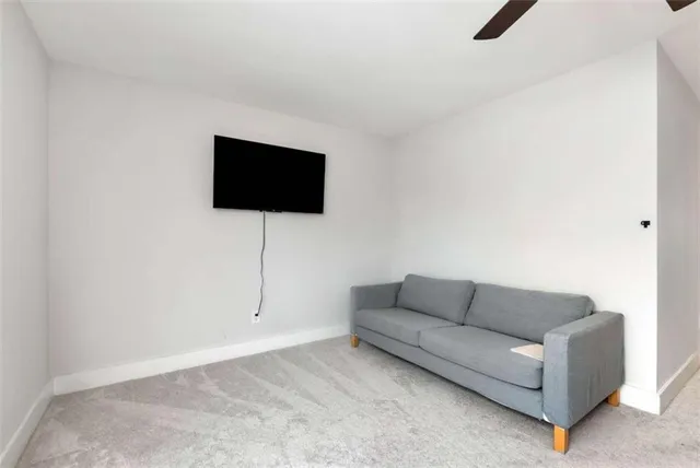 $529,999 | 6968 Manchester Drive, Flowery Branch, GA 30542