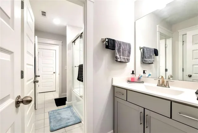 $529,999 | 6968 Manchester Drive, Flowery Branch, GA 30542