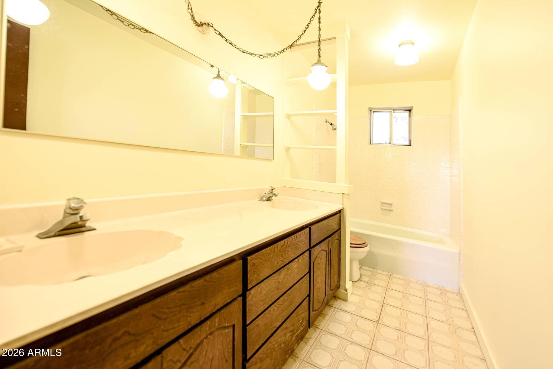 8440 South Springfield Road Globe, AZ 85501 - Photo 22 of 47 FULL BATH2