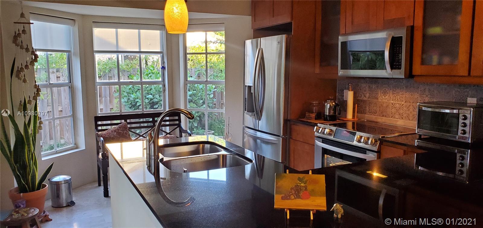 1447 Garden Road Weston, FL 33326 - Photo 16 of 39 Gallery Image 16