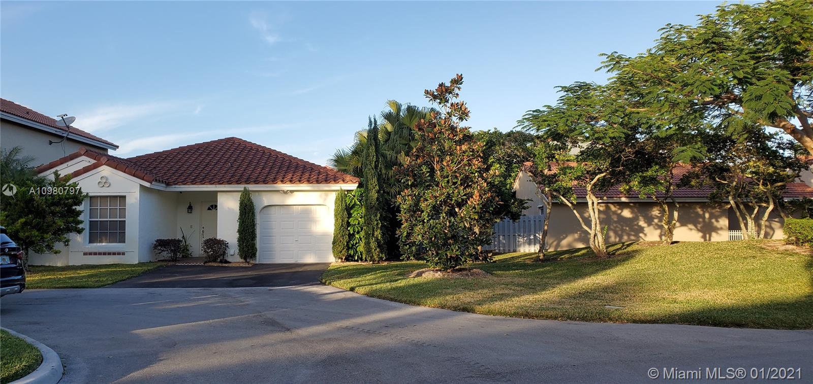 1447 Garden Road Weston, FL 33326 - Photo 3 of 39 Gallery Image 3