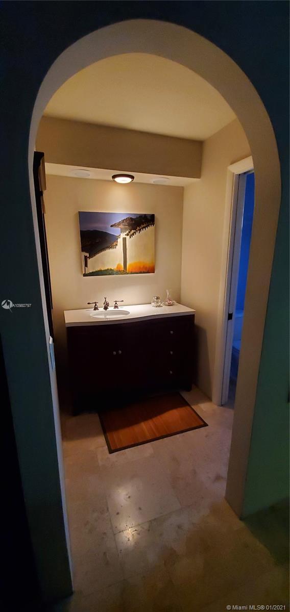1447 Garden Road Weston, FL 33326 - Photo 29 of 39 Gallery Image 29