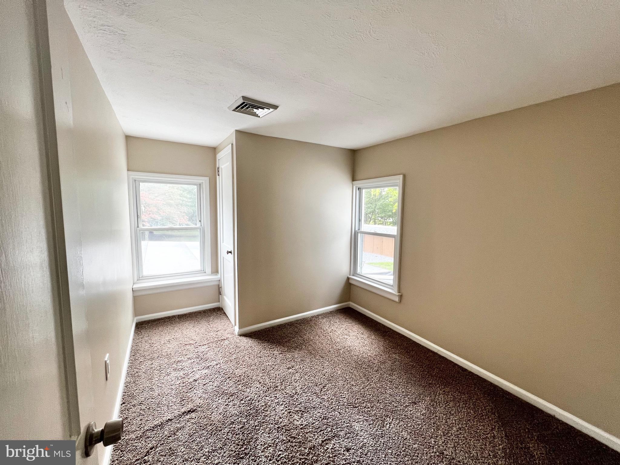 745 Yardville Hamilton Square Road, Unit 2 Hamilton, NJ 08620 - Photo 9 of 14 2nd Bedroom