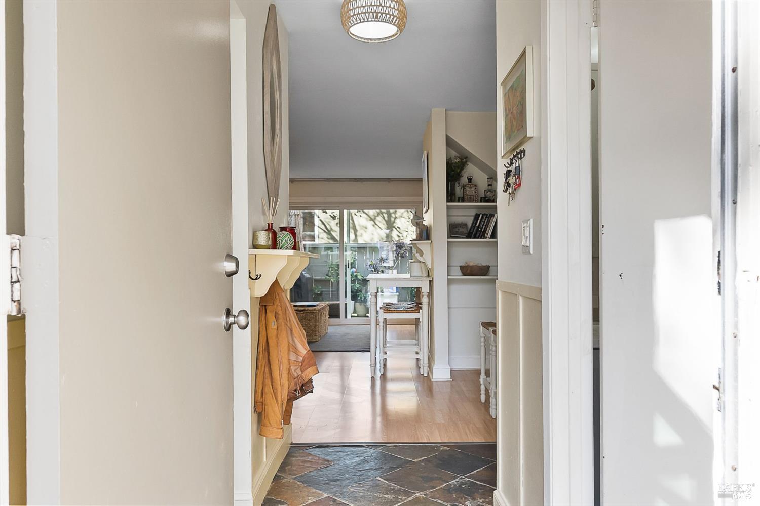 900 Southampton Road, Unit 27 Benicia, CA 94510 - Photo 2 of 33