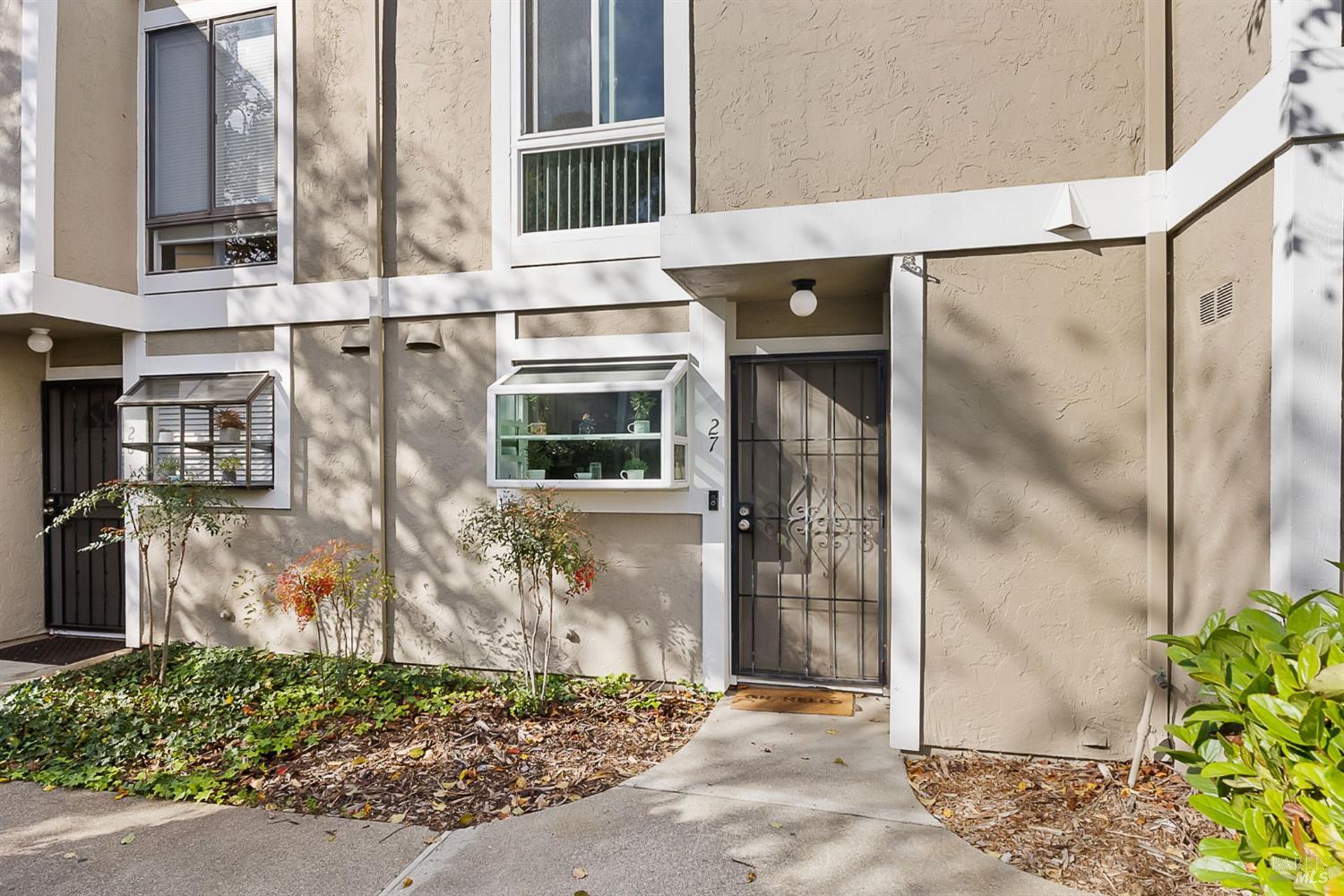 900 Southampton Road, Unit 27 Benicia, CA 94510 - Photo 21 of 33