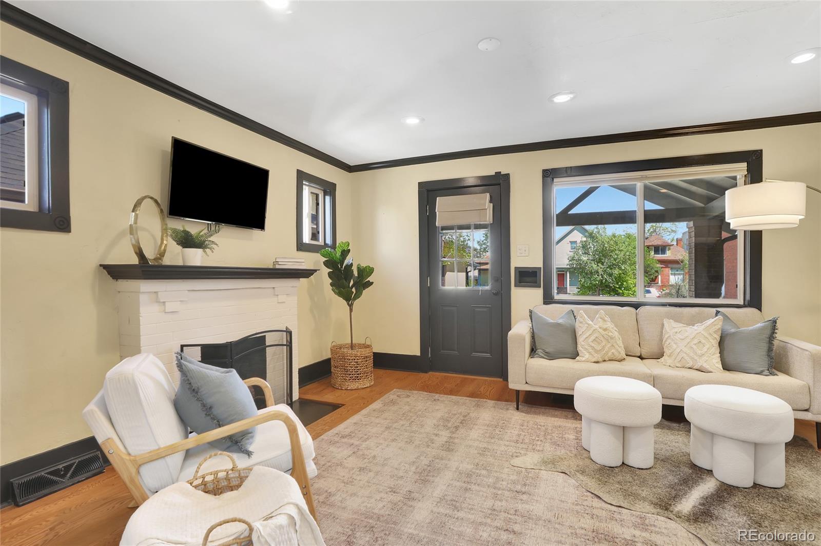 457 Fox Street Denver, CO 80204 - Photo 4 of 33