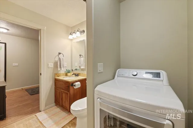 $440,000 | 647 North Shadowfox Place, Eagle, ID 83616