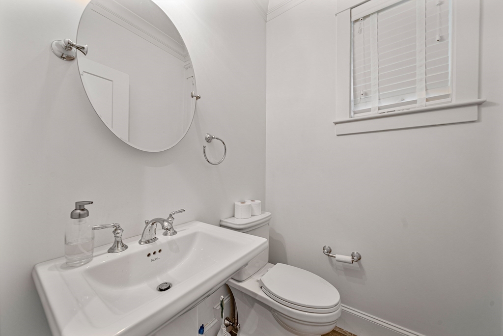 7 Bemis Road Wellesley, MA 02481 - Photo 26 of 31