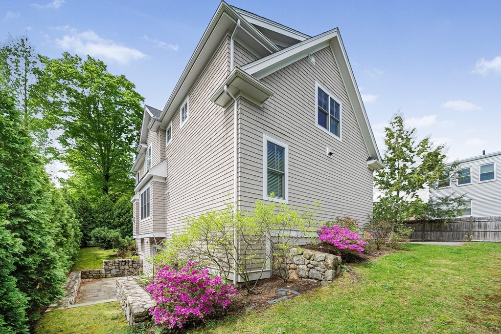 7 Bemis Road Wellesley, MA 02481 - Photo 29 of 31