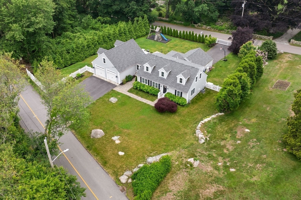 85 Mann Hill Road Scituate, MA 02066 - Photo 1 of 36 Gallery Image 1