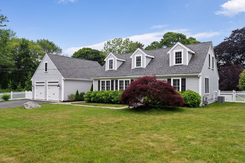 85 Mann Hill Road Scituate, MA 02066 - Photo 3 of 36 Gallery Image 3