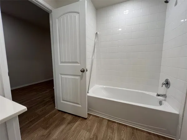 $2,250 | 221 Wirecrested Drive, Lockhart, TX 78644