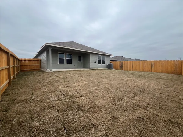 $2,250 | 221 Wirecrested Drive, Lockhart, TX 78644