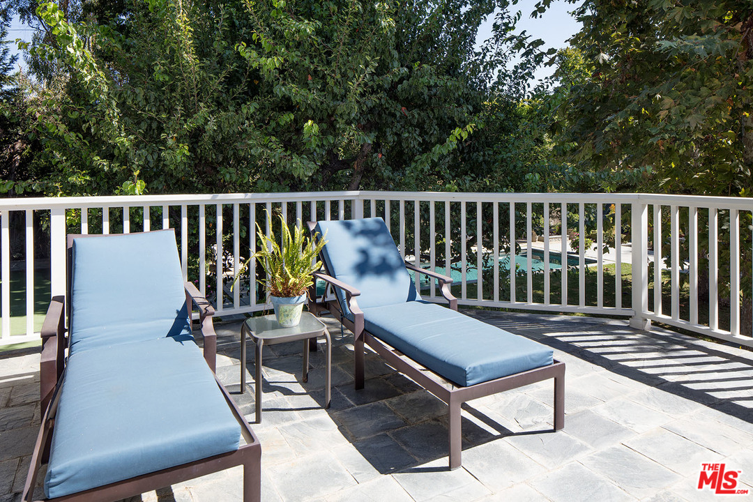 428 Homewood Road Los Angeles, CA 90049 - Photo 13 of 20 Gallery Image 13