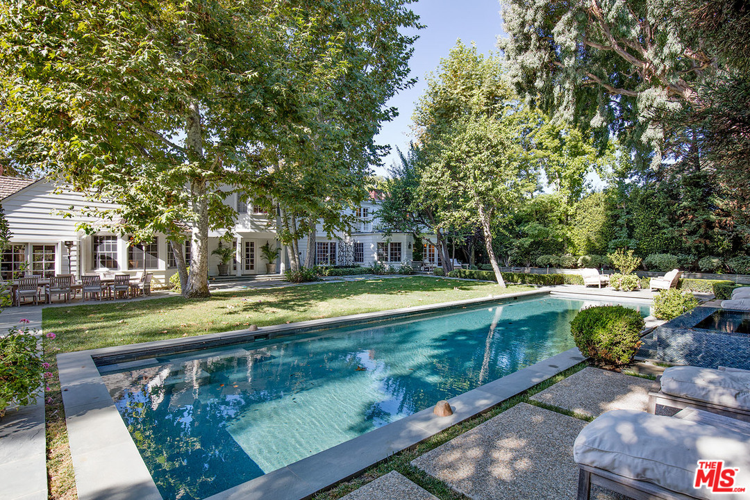428 Homewood Road Los Angeles, CA 90049 - Photo 16 of 20 Gallery Image 16