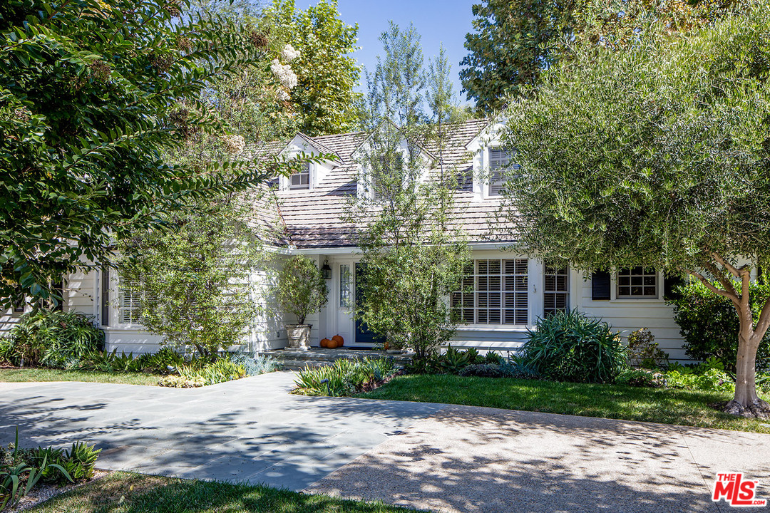 428 Homewood Road Los Angeles, CA 90049 - Photo 18 of 20 Gallery Image 18