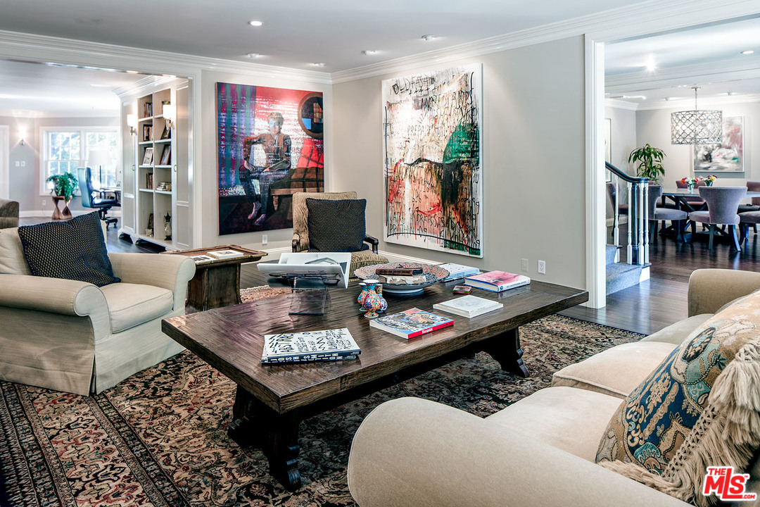 428 Homewood Road Los Angeles, CA 90049 - Photo 5 of 20 Gallery Image 5