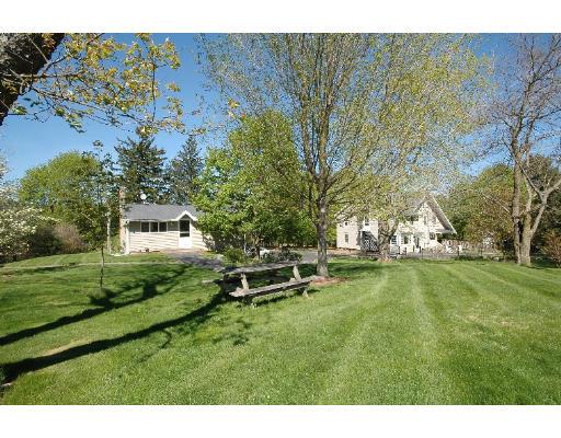 14 Ward Road Southborough, MA 01772 - Photo 3 of 17 Gallery Image 3