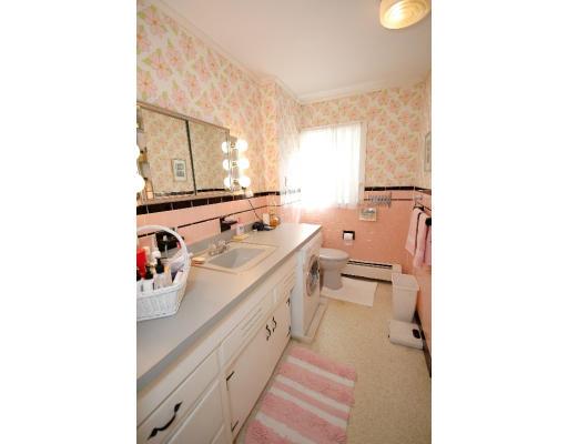 14 Ward Road Southborough, MA 01772 - Photo 10 of 17 Gallery Image 10