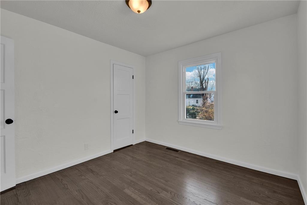 1419 West Scott Place Independence, MO 64052 - Photo 15 of 29