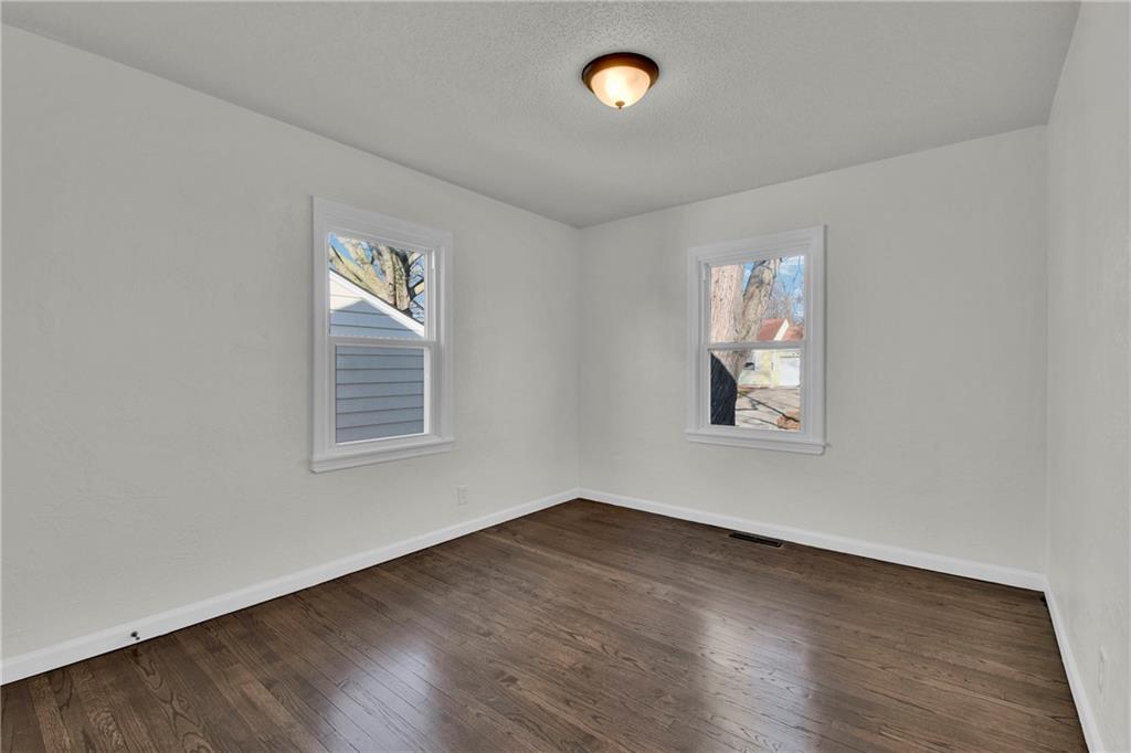 1419 West Scott Place Independence, MO 64052 - Photo 16 of 29