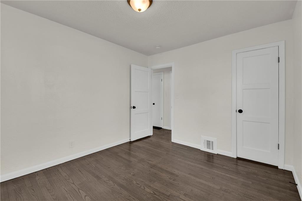 1419 West Scott Place Independence, MO 64052 - Photo 17 of 29