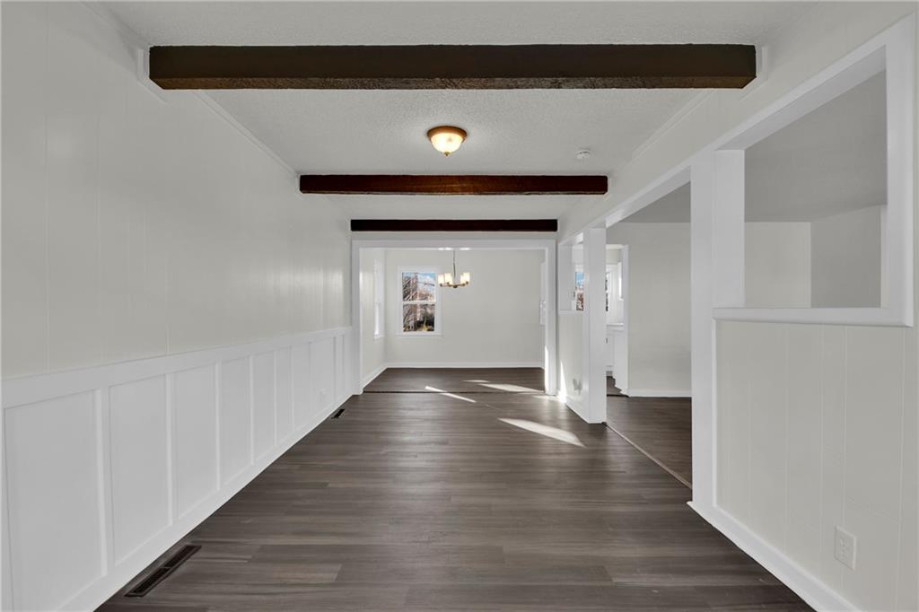 1419 West Scott Place Independence, MO 64052 - Photo 10 of 29