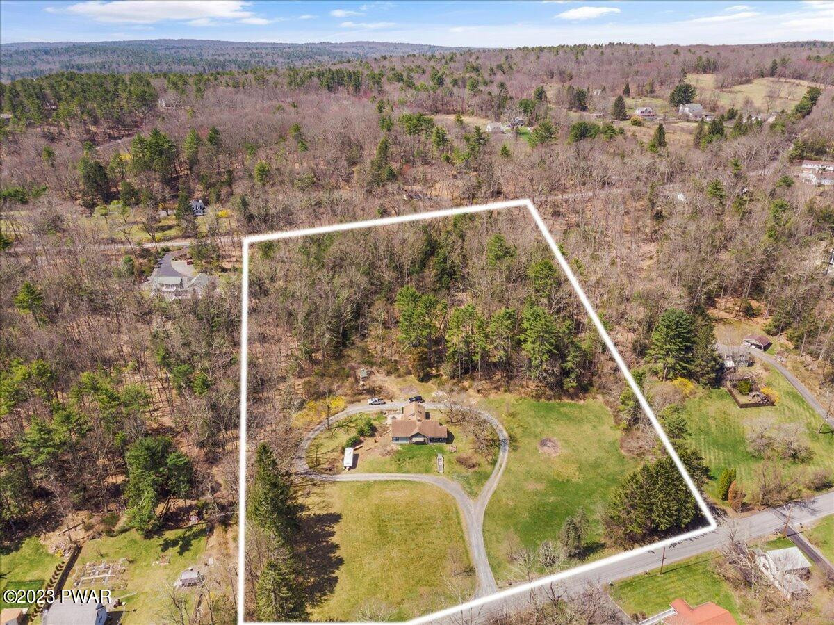 130 Moon Valley Road Milford, PA 18337 - Photo 2 of 44 11-130 Moon Valley Rd (10E)