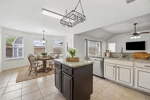 $340,000 | 413 Highview Circle, Royse City, TX 75189