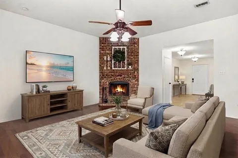 $340,000 | 413 Highview Circle, Royse City, TX 75189